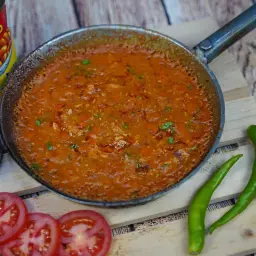 فاصولياء مع تونة
